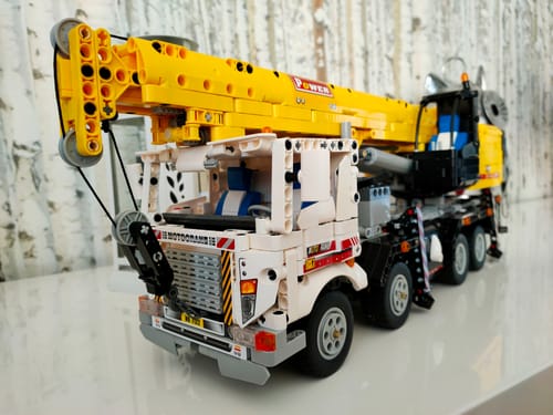 2205-Piece Remote Control Crane Truck photo review