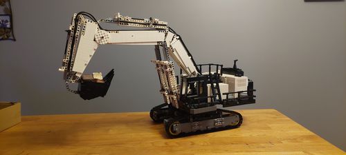 Heavy-Duty Remote-Controlled Digger, 4342pcs photo review
