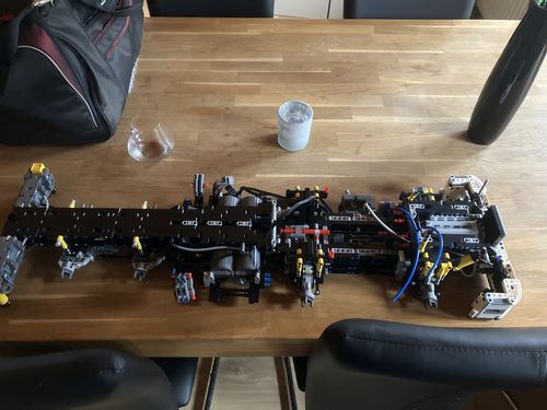 8238 Pieces Remote-Control Crane Truck photo review