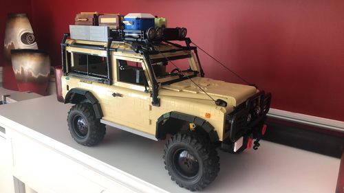Remote Control Trophy Edition Safari SUV with 3,379 Pieces photo review