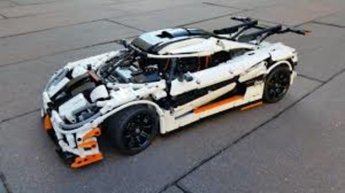 Swedish Koenigsegg Hypercar 3064pcs photo review