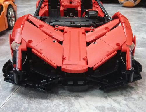 Remote-Controlled Venom GT Roadster (3427 Pieces) photo review