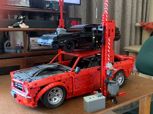 1:8 536-Piece Electric Car Lift photo review