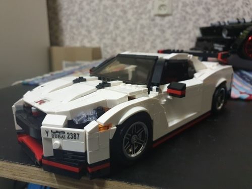 Nissan R35 Godzilla 1024pcs Building Block Set photo review