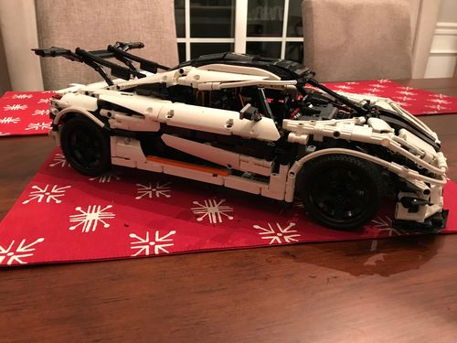 Swedish Koenigsegg Hypercar 3064pcs photo review