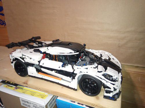 Swedish Koenigsegg Hypercar 3064pcs photo review