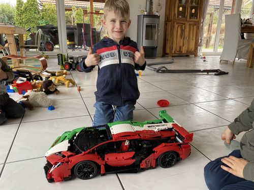 3610pcs Italia Competizione Edition Venom Bull Building Blocks photo review