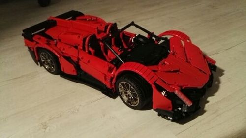 Remote-Controlled Venom GT Roadster (3427 Pieces) photo review