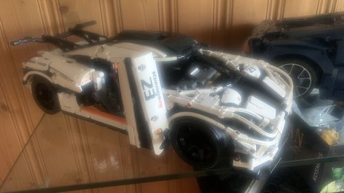 Swedish Koenigsegg Hypercar 3064pcs photo review