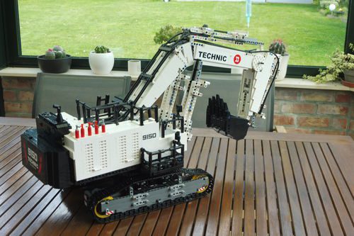 Heavy-Duty Remote-Controlled Digger, 4342pcs photo review