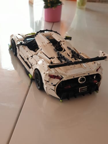Lamborghini Sian FKP 37 Collector's Edition 4345-Piece Model Car photo review