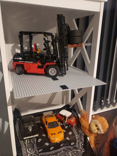 1718pcs Remote Control Forklift Truck photo review
