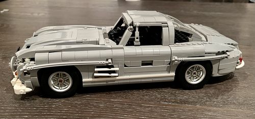 Exclusive Classic Gullwing Model (1452 Pieces) photo review