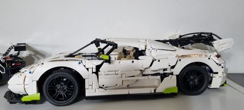 Lamborghini Sian FKP 37 Collector's Edition 4345-Piece Model Car photo review