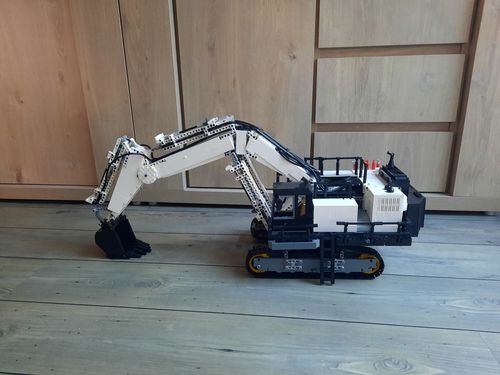 Heavy-Duty Remote-Controlled Digger, 4342pcs photo review