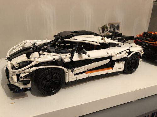 Swedish Koenigsegg Hypercar 3064pcs photo review