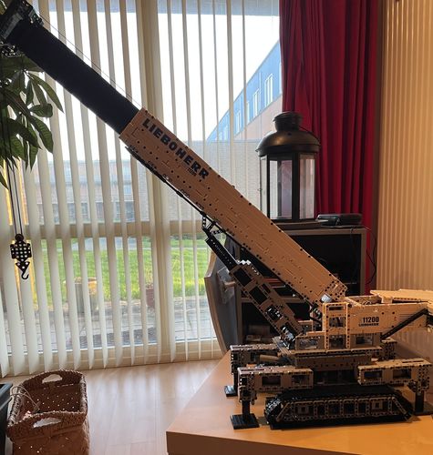 3719-Piece Remote Controlled Mega Crane photo review