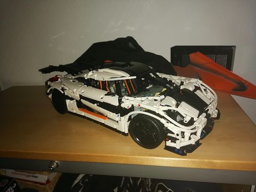 Swedish Koenigsegg Hypercar 3064pcs photo review
