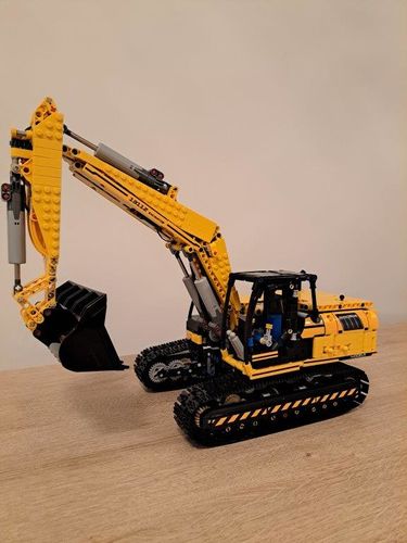 1829Pcs RC Excavator photo review