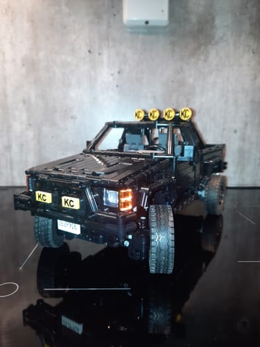 1472-Piece Time Machine Pickup Truck photo review