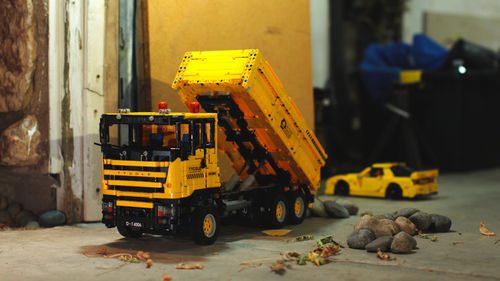 2530+ Pieces Remote Control Dump Truck Building Kit photo review