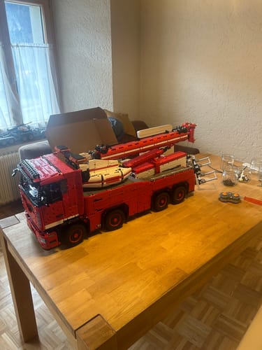 10965-Piece Remote Controlled Tow Truck photo review
