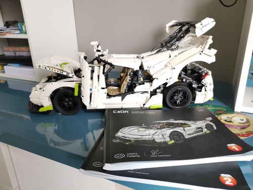 Lamborghini Sian FKP 37 Collector's Edition 4345-Piece Model Car photo review