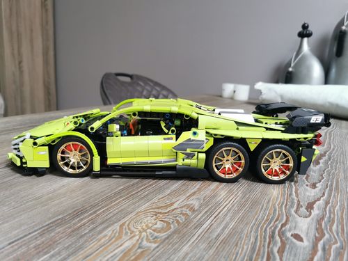 Six-Wheeled Lamborghini Sian Hypercar 1474pcs photo review
