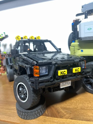 1472-Piece Time Machine Pickup Truck photo review