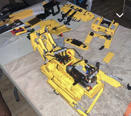 2825-Piece Remote-Control Goliath Bulldozer photo review